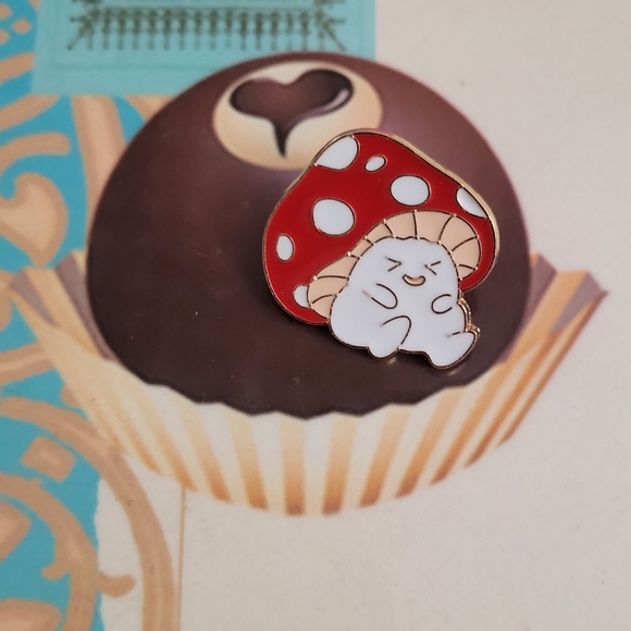 Giggling Mushroom Adorable Enamel Pin - Picture 4 of 9